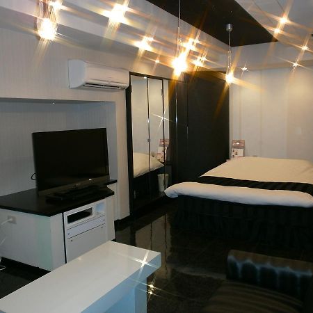 Hotel Piatt (Adults Only) Нагоя Екстериор снимка