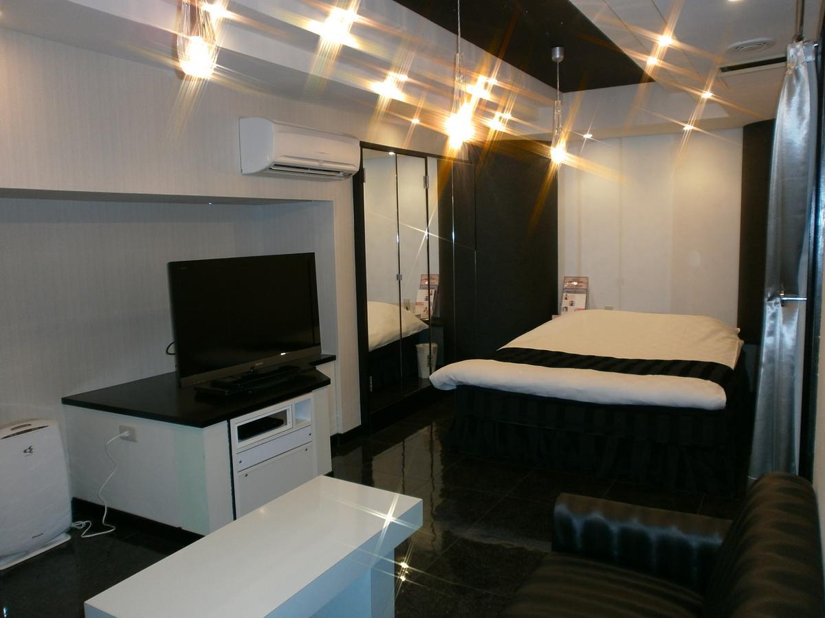 Hotel Piatt (Adults Only) Нагоя Екстериор снимка