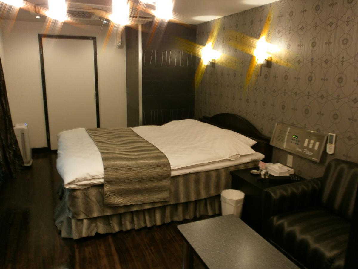 Hotel Piatt (Adults Only) Нагоя Екстериор снимка